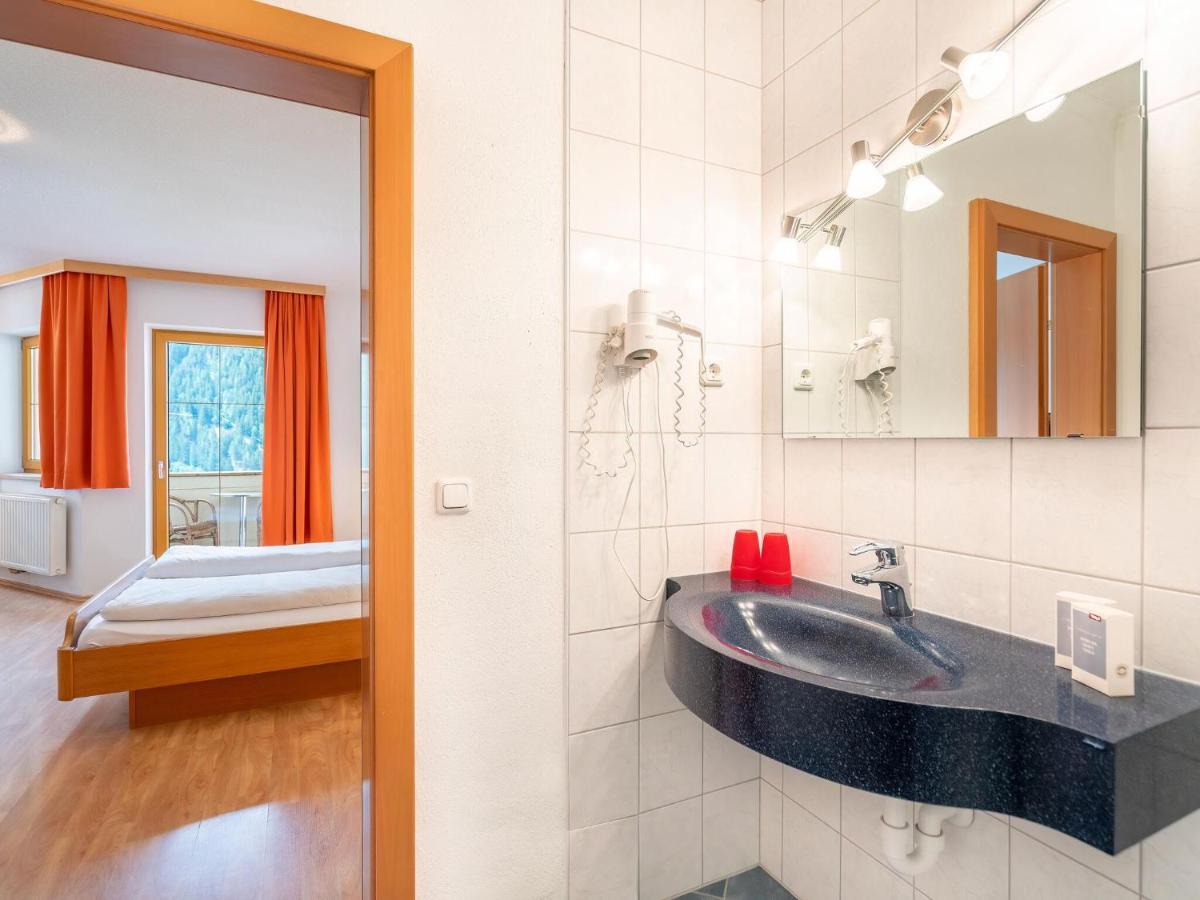 Lovely Apartment In Neustift Im Stubaital With Mountain View Екстериор снимка